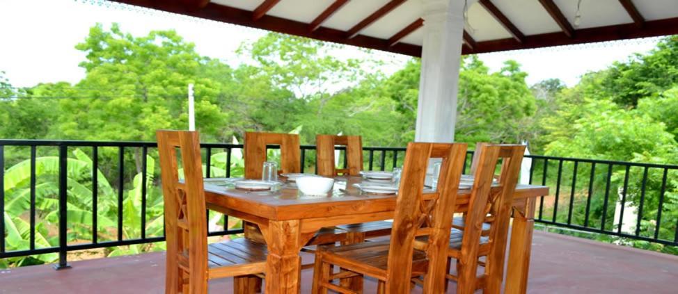 Yoho Sunera Resort Tanjanagaram Bagian luar foto
